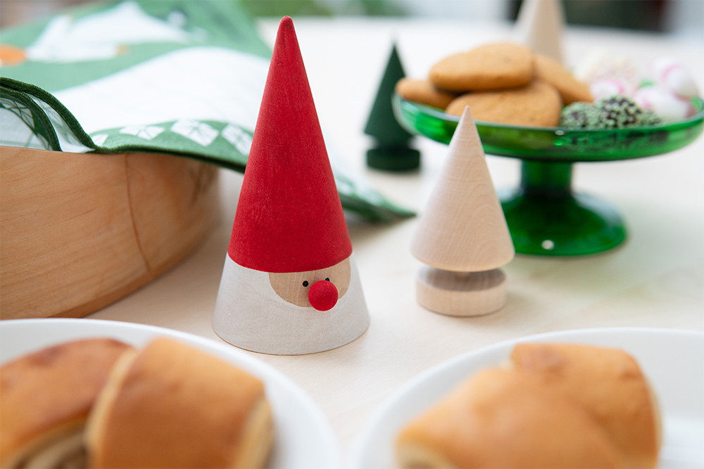 ラッセントレー　円錐トムテ人形　スウェーデン　北欧クリスマス