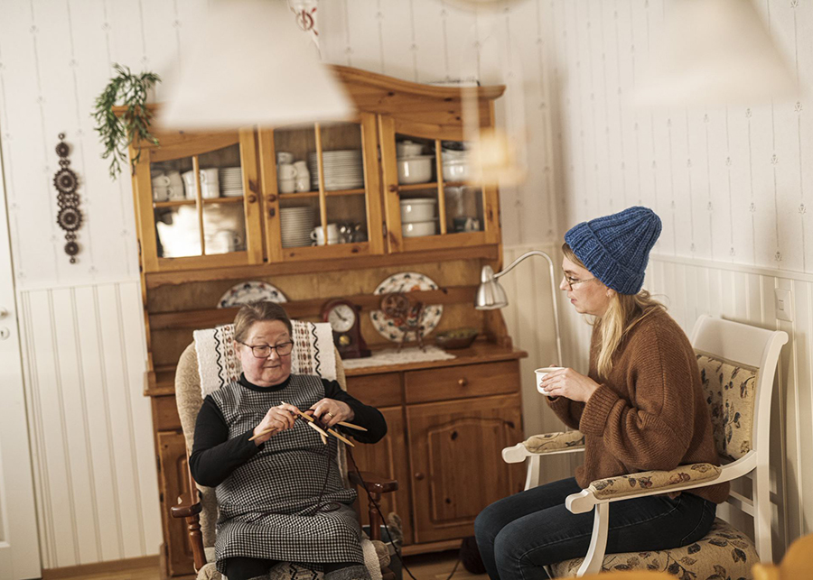 おばあちゃんがつくる手編みのニット帽
